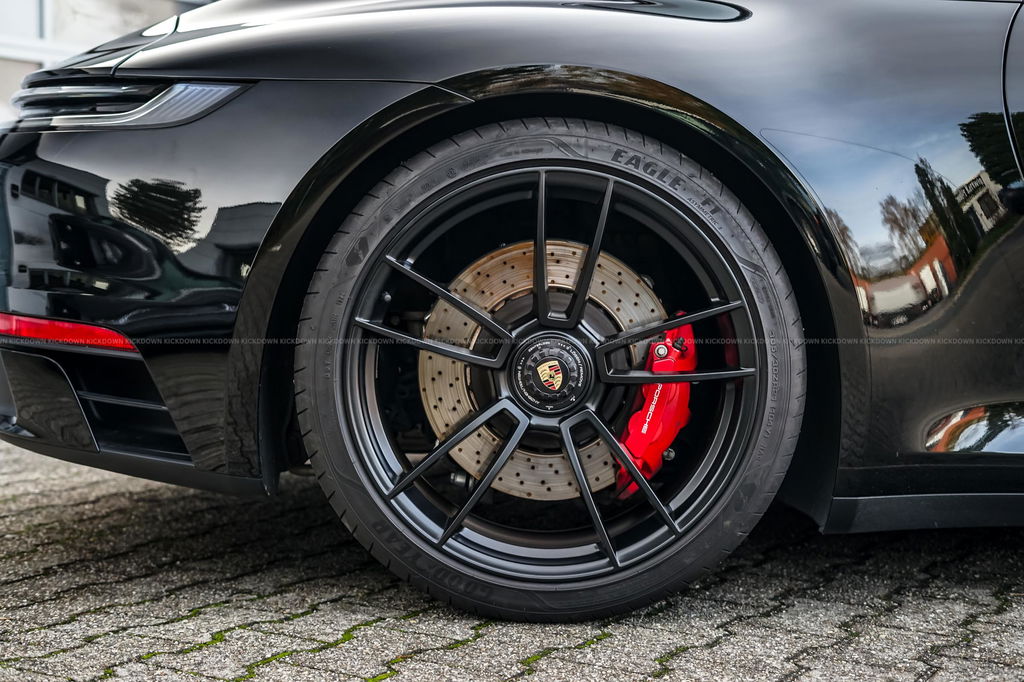 Porsche 992 Carrera GTS