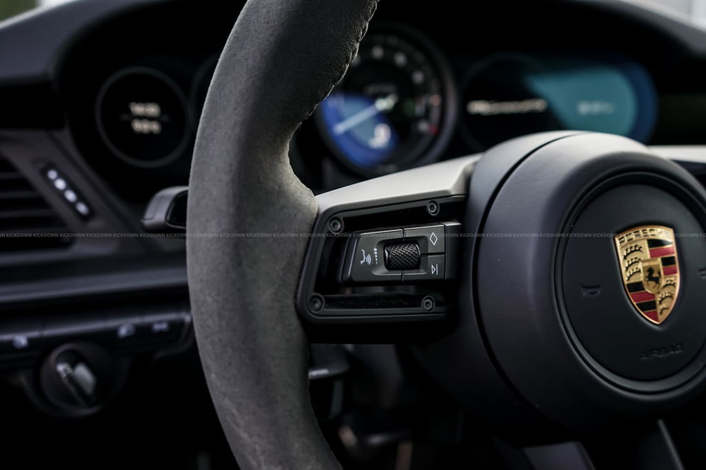 Porsche 992 Carrera GTS