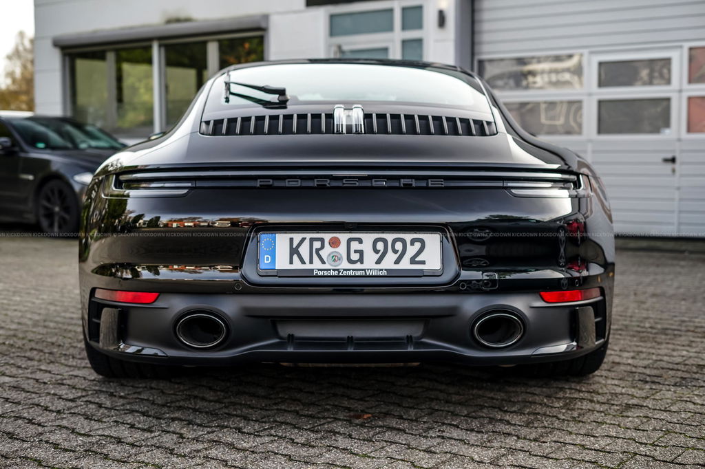 Porsche 992 Carrera GTS