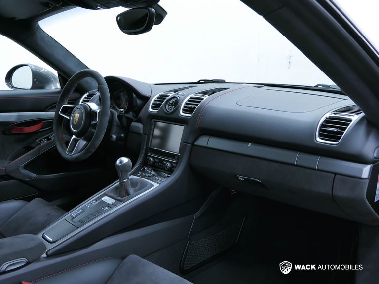 Porsche 981 Cayman GT4