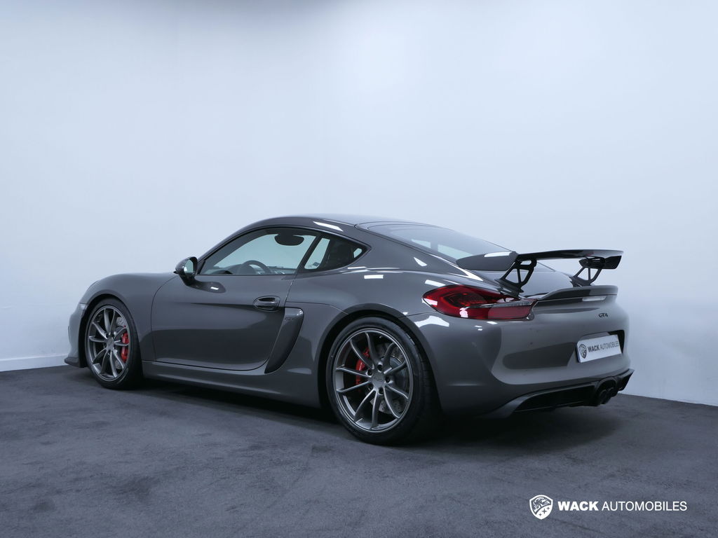 Porsche 981 Cayman GT4