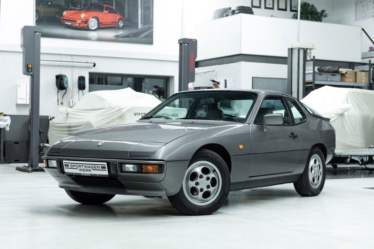 Porsche 924 S