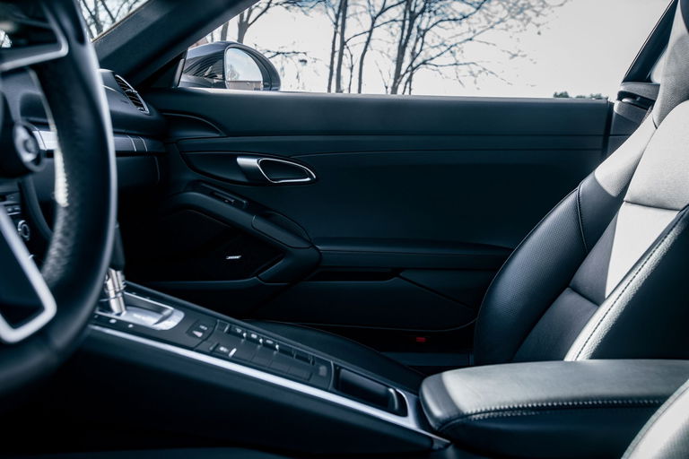 Porsche 718 Cayman S