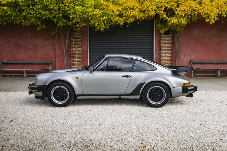 Porsche 911 Turbo 3.3