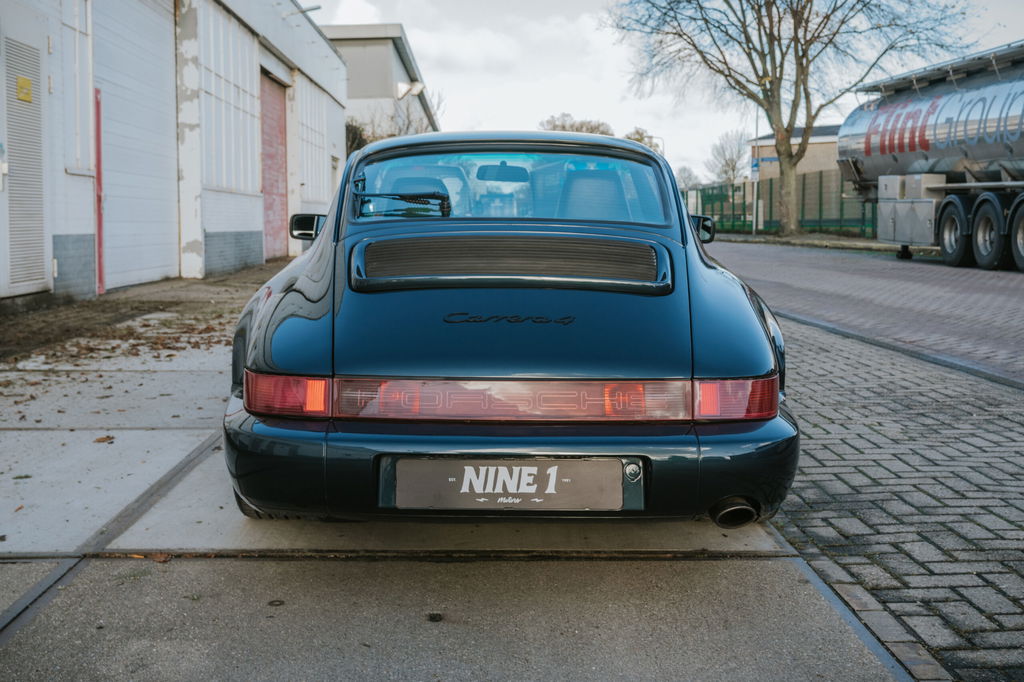Porsche 964 Carrera 4