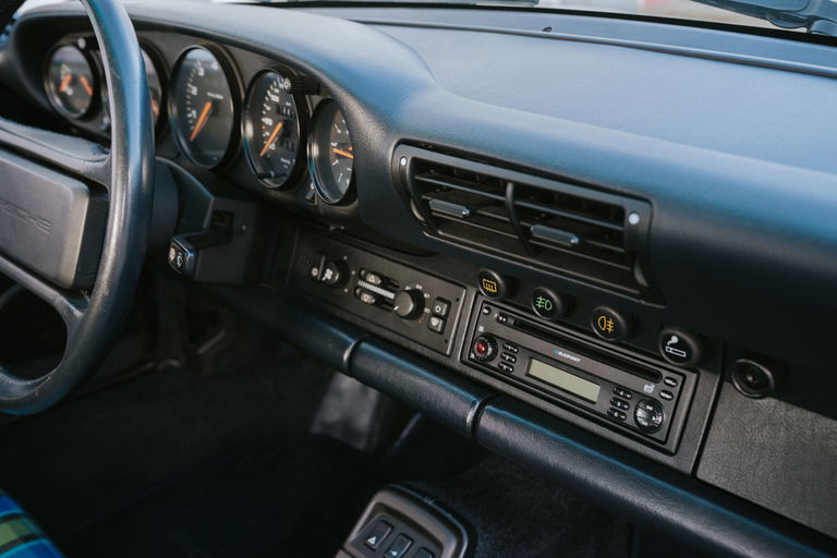 Porsche 964 Carrera 4