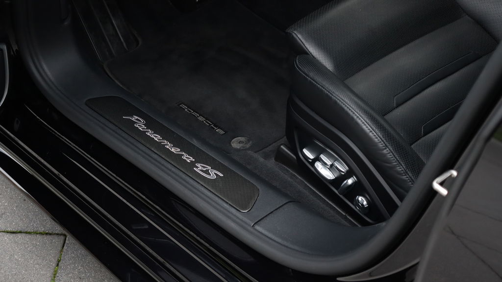 Porsche Panamera 4S