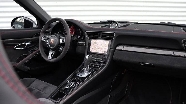 Porsche 991.2 Carrera 4 GTS