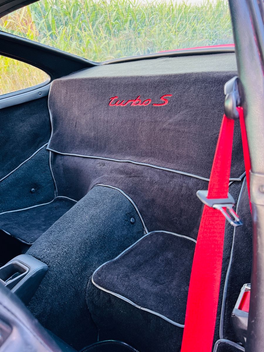 Porsche 964 Carrera 4 WTL