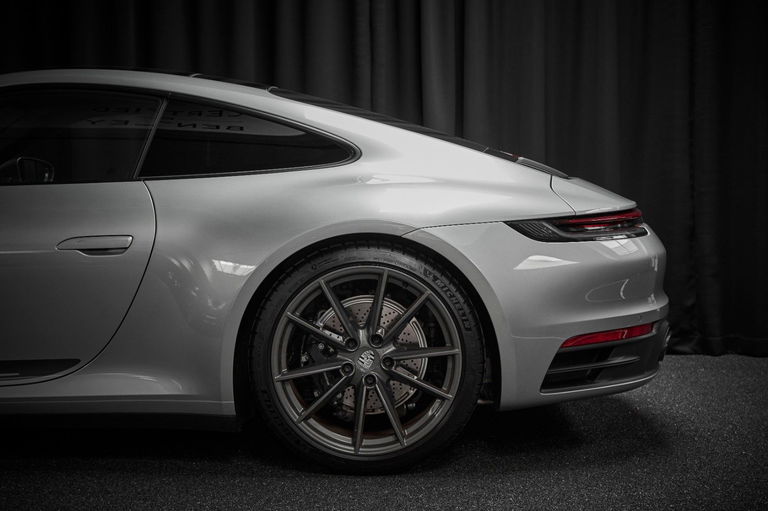 Porsche 992 Carrera T