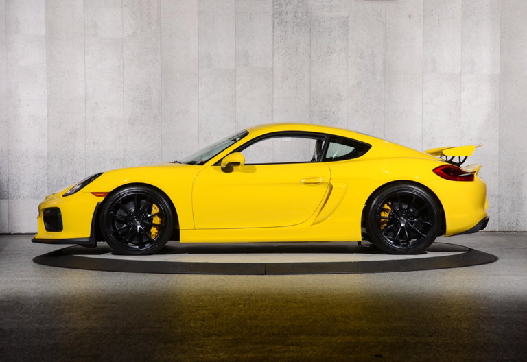 Porsche 981 Cayman GT4