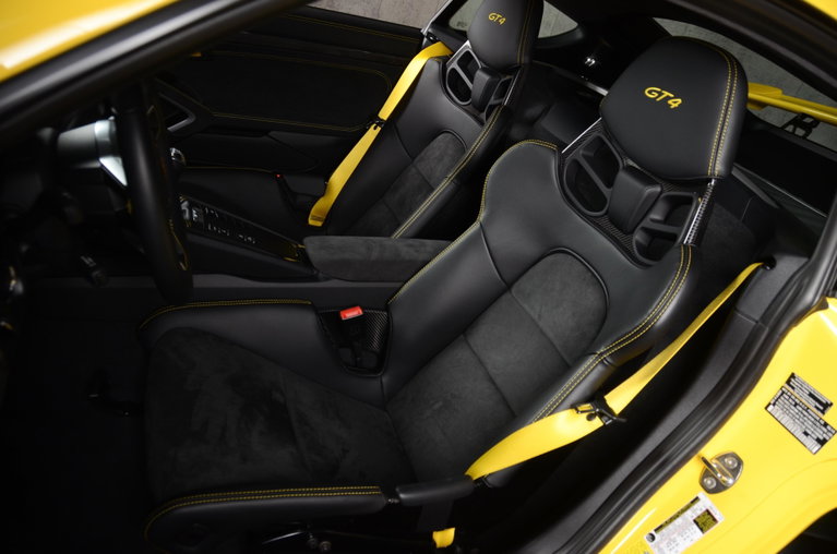 Porsche 981 Cayman GT4