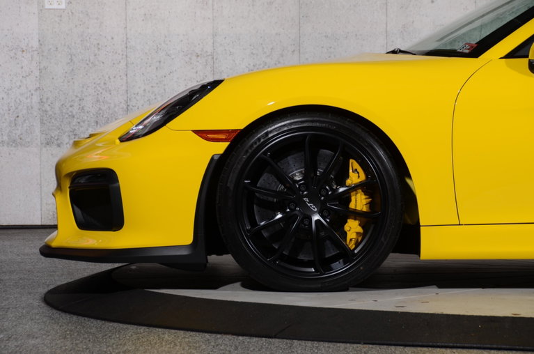 Porsche 981 Cayman GT4