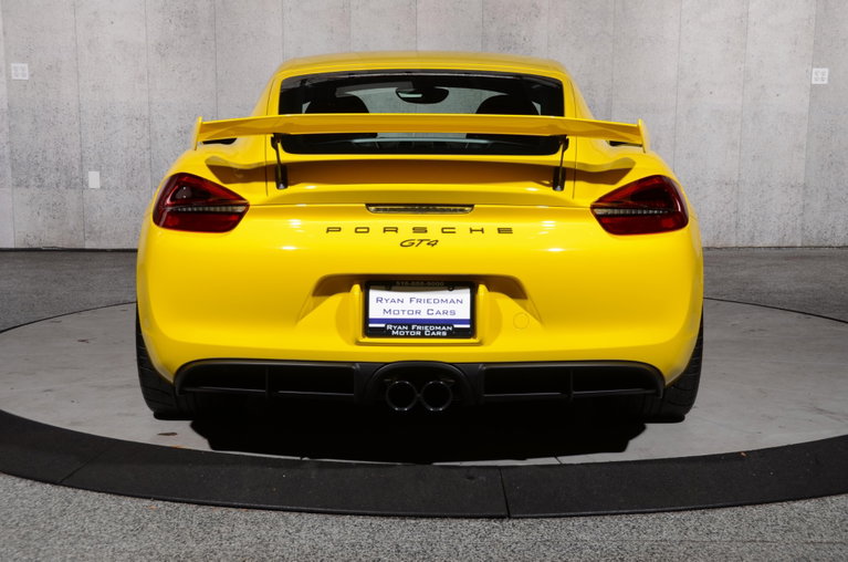 Porsche 981 Cayman GT4