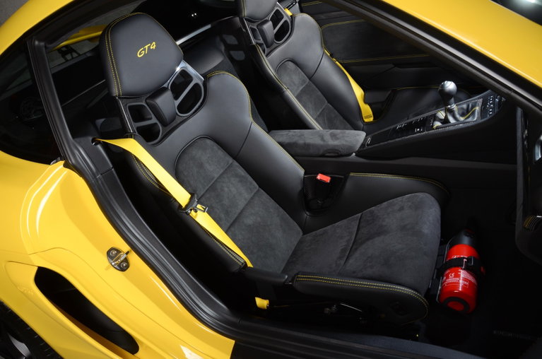 Porsche 981 Cayman GT4