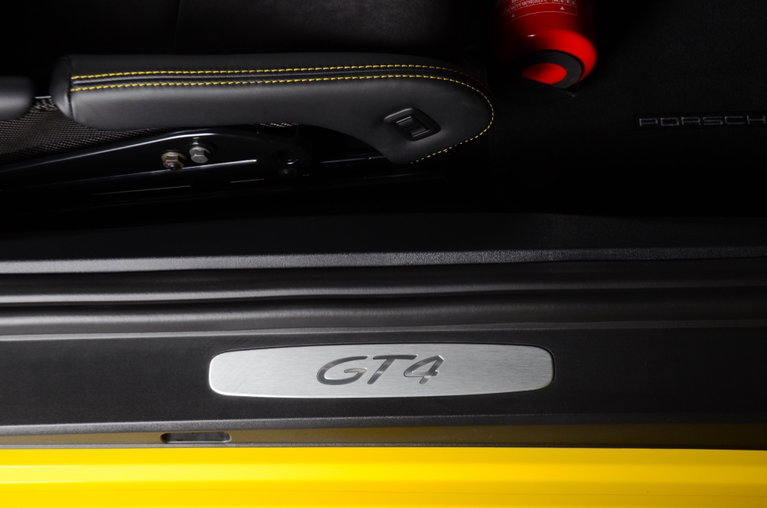 Porsche 981 Cayman GT4