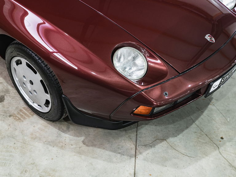 Porsche 928 S