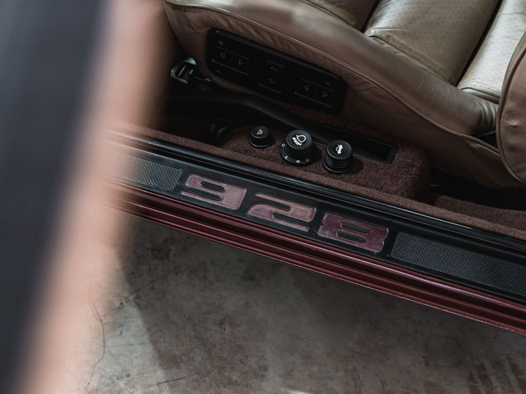 Porsche 928 S