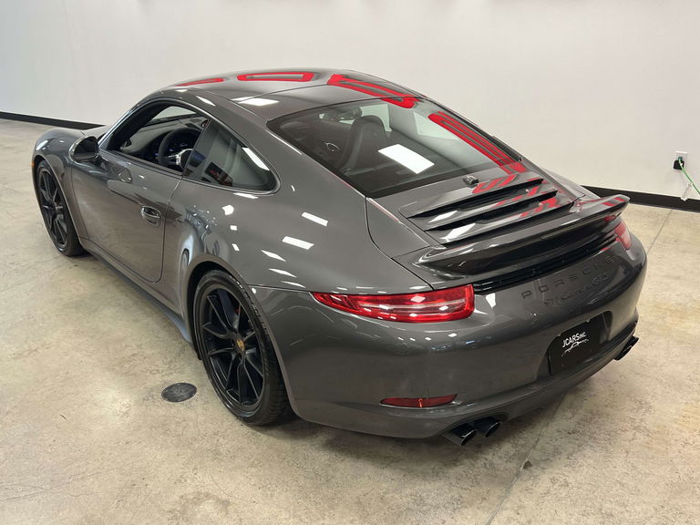 Porsche 991 Carrera GTS