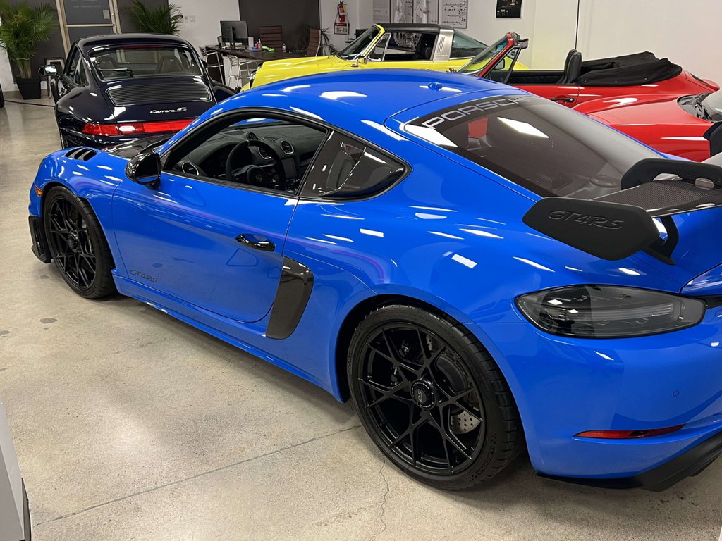 Porsche 718 Cayman GT4 RS