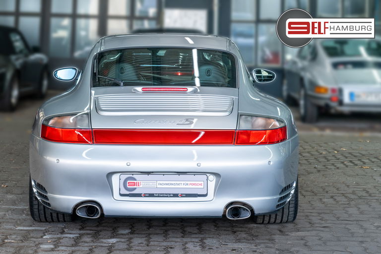 Porsche 996 Carrera 4S