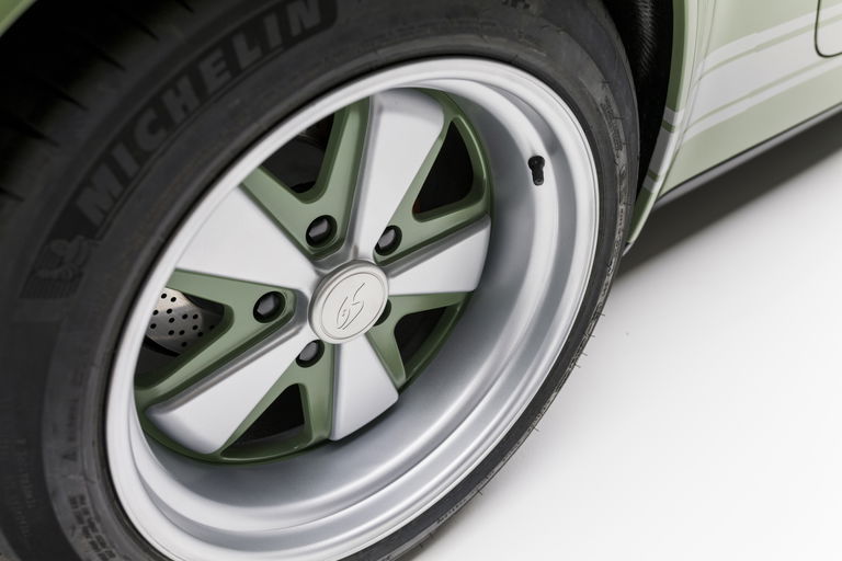 Porsche 911 Backdate