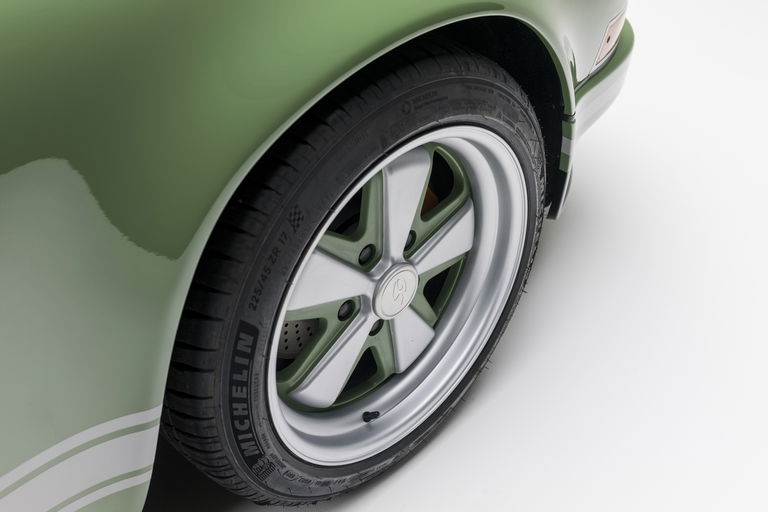 Porsche 911 Backdate