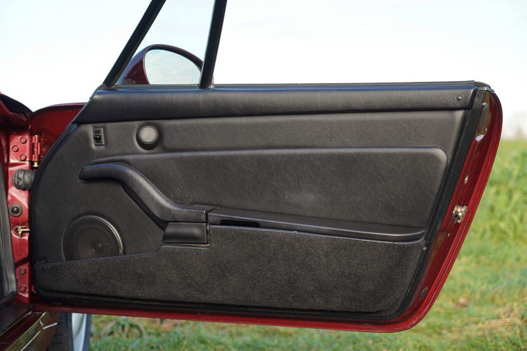 Porsche 993 Carrera 4