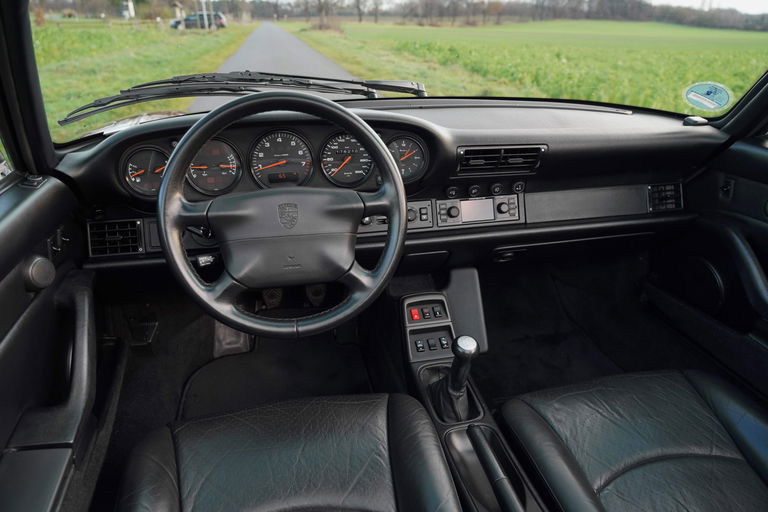 Porsche 993 Carrera 4