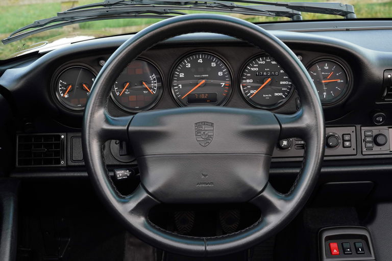 Porsche 993 Carrera 4