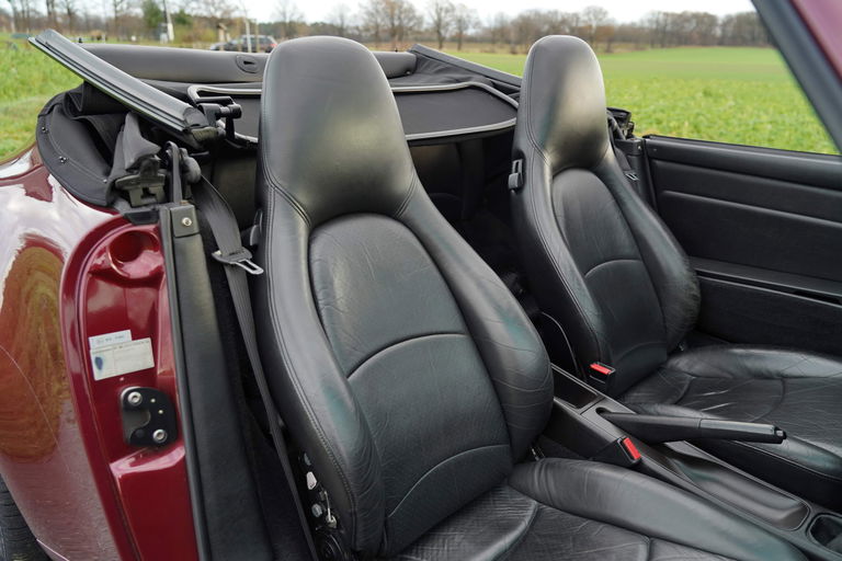 Porsche 993 Carrera 4