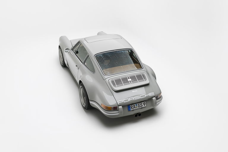 Porsche 911 Backdate