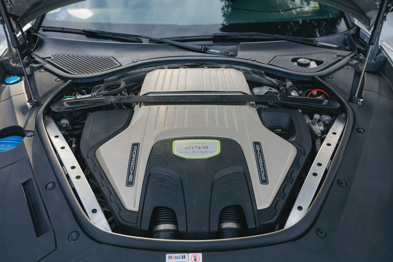 Porsche Panamera Turbo S E-Hybrid