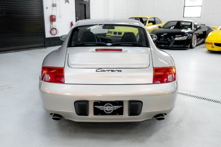 Porsche 996 Carrera