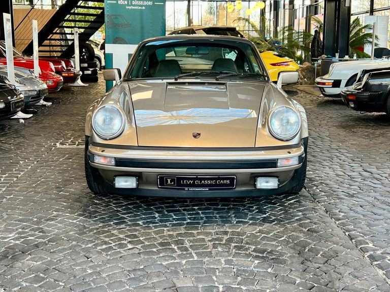 Porsche 911 Turbo 3.3