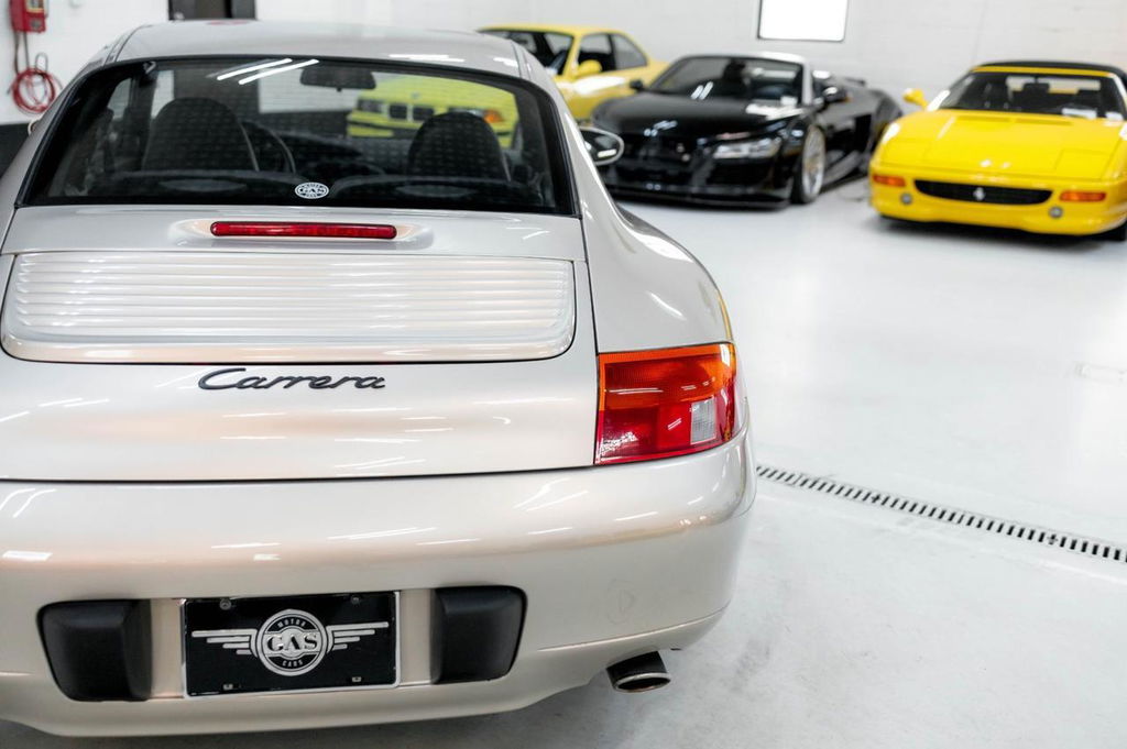 Porsche 996 Carrera