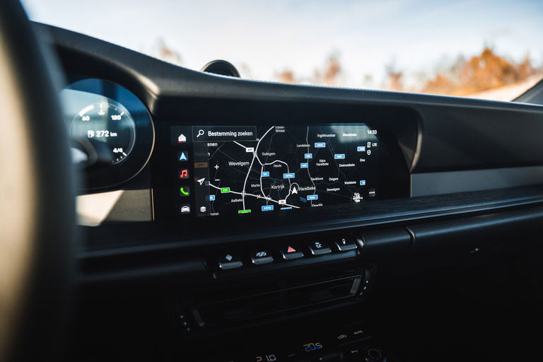 Porsche 992 Carrera 4 GTS