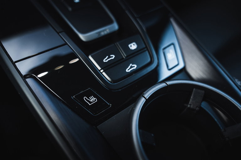 Porsche 992 Carrera 4 GTS