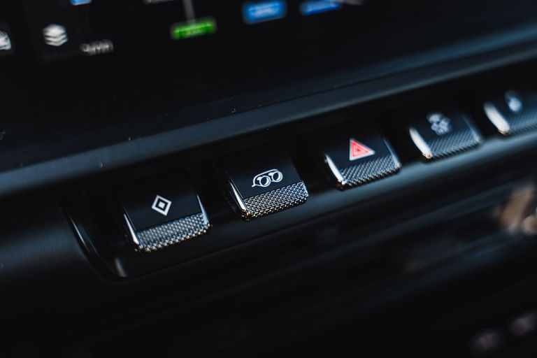 Porsche 992 Carrera 4 GTS