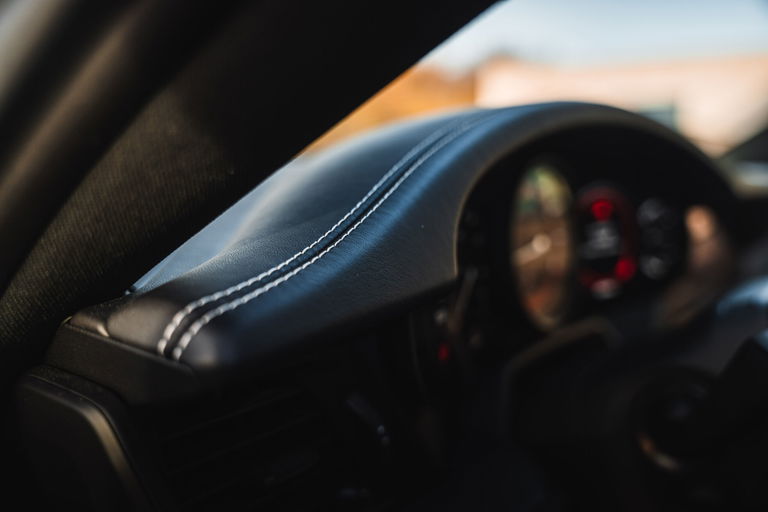 Porsche 992 Carrera 4 GTS