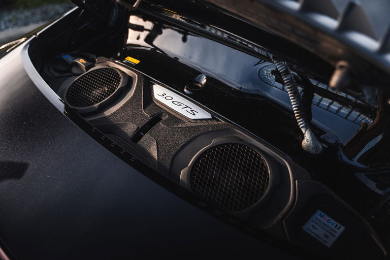 Porsche 992 Carrera 4 GTS