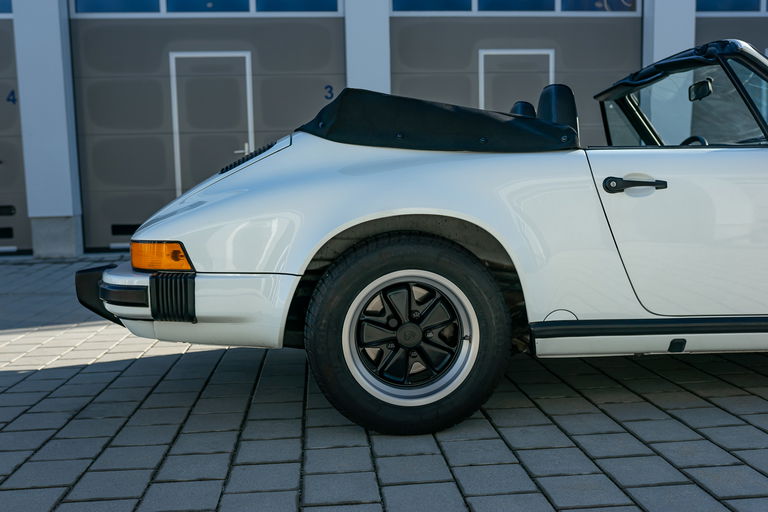 Porsche 911 Carrera 3.2