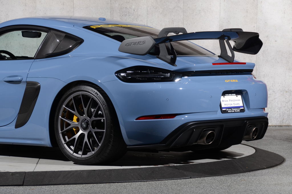 Porsche 718 Cayman GT4 RS