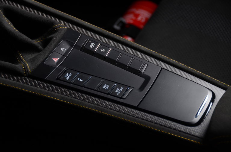 Porsche 718 Cayman GT4 RS