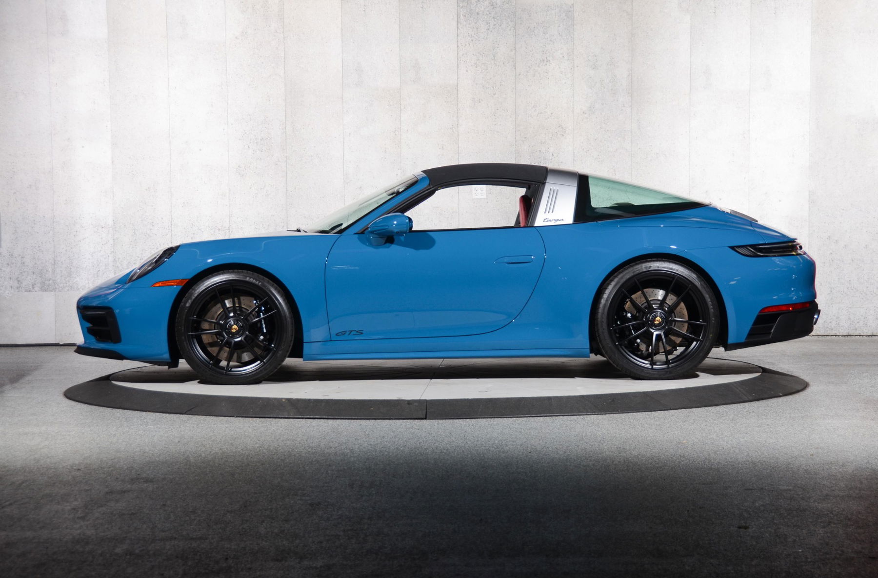 Porsche 992 Targa 4 GTS 2024 - elferspot.com - Marketplace