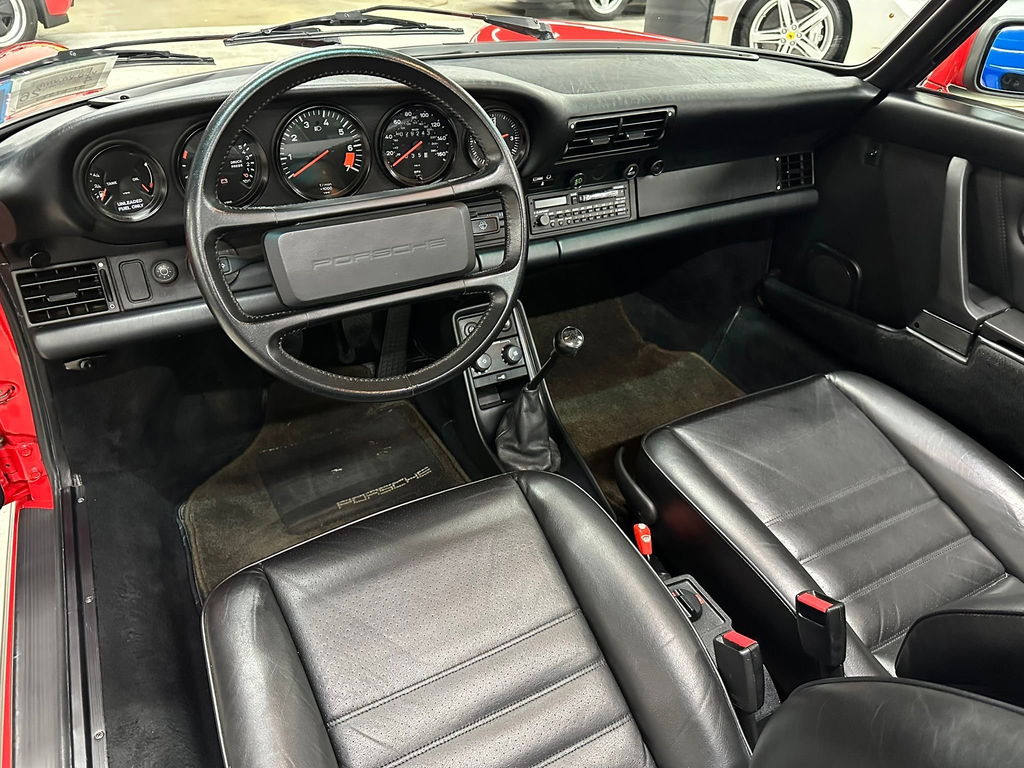 Porsche 911 Carrera 3.2 (US)