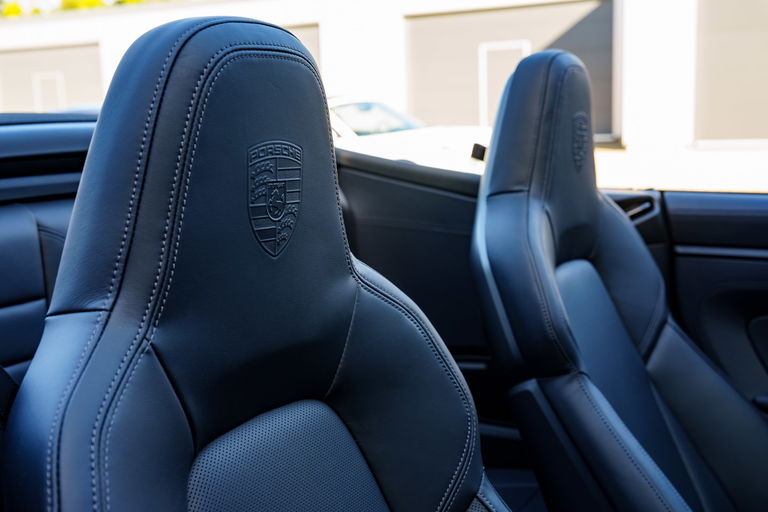 Porsche 992 Carrera GTS