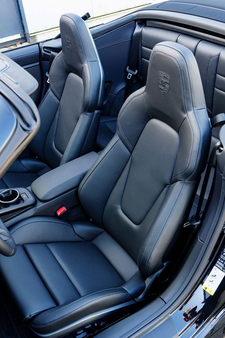 Porsche 992 Carrera GTS