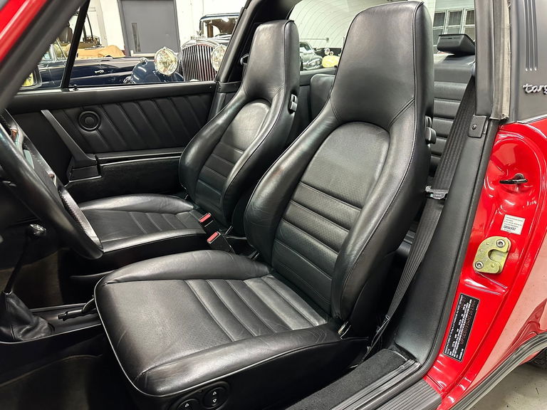 Porsche 911 Carrera 3.2 (US)