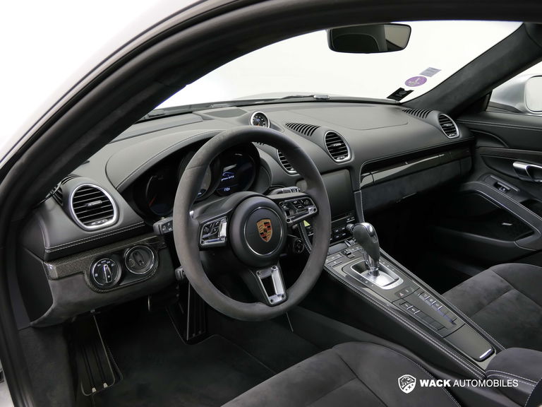 Porsche 718 Cayman GTS